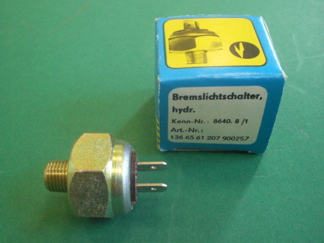 unbenutzter DDR  Bremslichtschalter  8640.8/1 Trabant Wartburg Barkas B1000 IFA