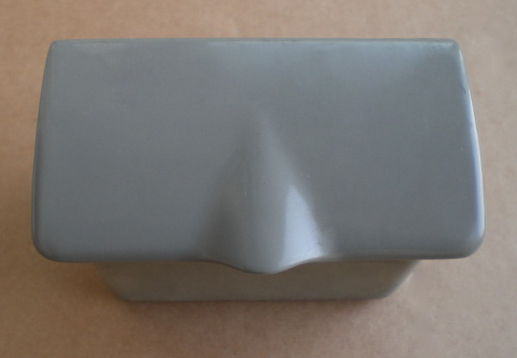 Aschenbecher in grau oben in der Instrumententafel des Wartburg 311  2. Serie     -     3110600878