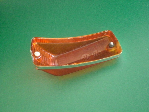 Blinkleuchtenglas mit Chromrand für die vordere Blinkleuchte des Wartburg 353  -  3970253200