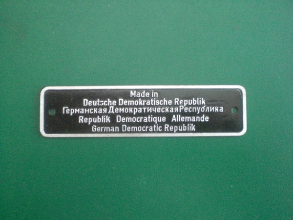 Plakette geprägt Made in DDR / GDR für Wartburg 311 312 313 353 / IFA F9   - 122080845