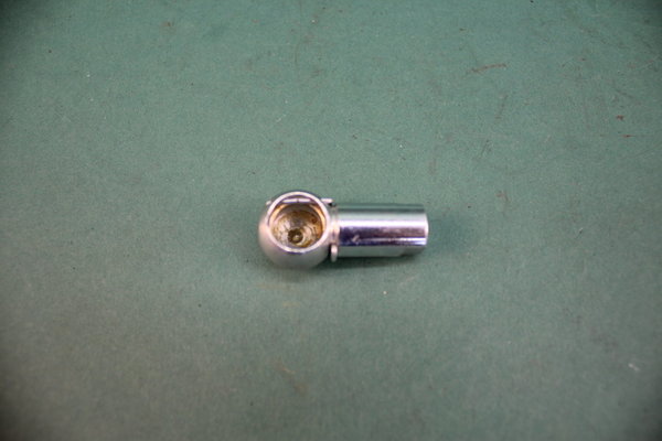 Kugelpfanne / Winkelgelenk 13mm mit Gewinde M8 für Schaltung des Multicar M25  - 4001124