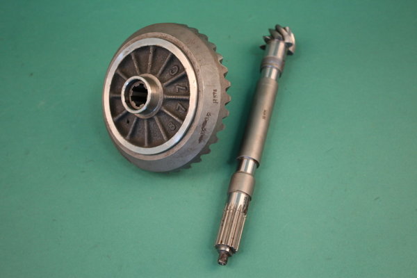 Ausgleichgetriebe mit Kegelradwelle / Differenzial für Wartburg 311 Limousine und IFA F9 -3110095011