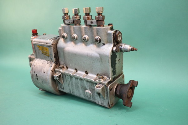 Einspritzpumpe DEP4B BS214 / Dieselpumpe regeneriert für den IFA S4000  -  FE40819187