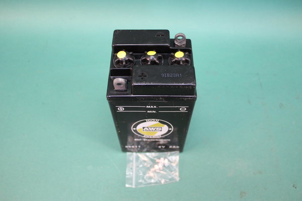 Batterie 6V 8,0Ah schwarz (ohne Säurepack) für EMW BMW R35 MZ BK350 RT125 Simson AWO Wiesel Pitty