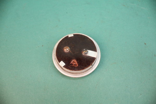 Hupenknopf / Signaldruckknopf beige in der Lenkradnabe beim IFA F8 / F9 und Framo - 3091137160